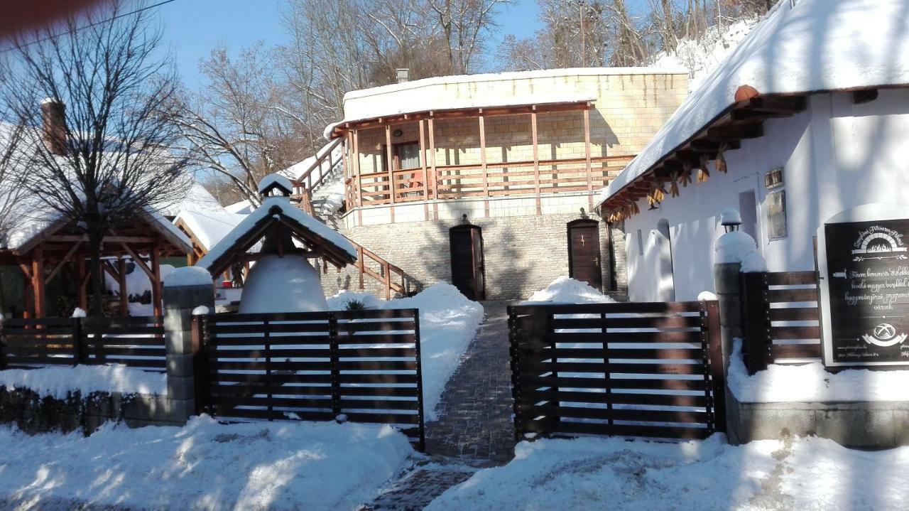 Zempleni Pitvaros Piheno Телькибанья Экстерьер фото
